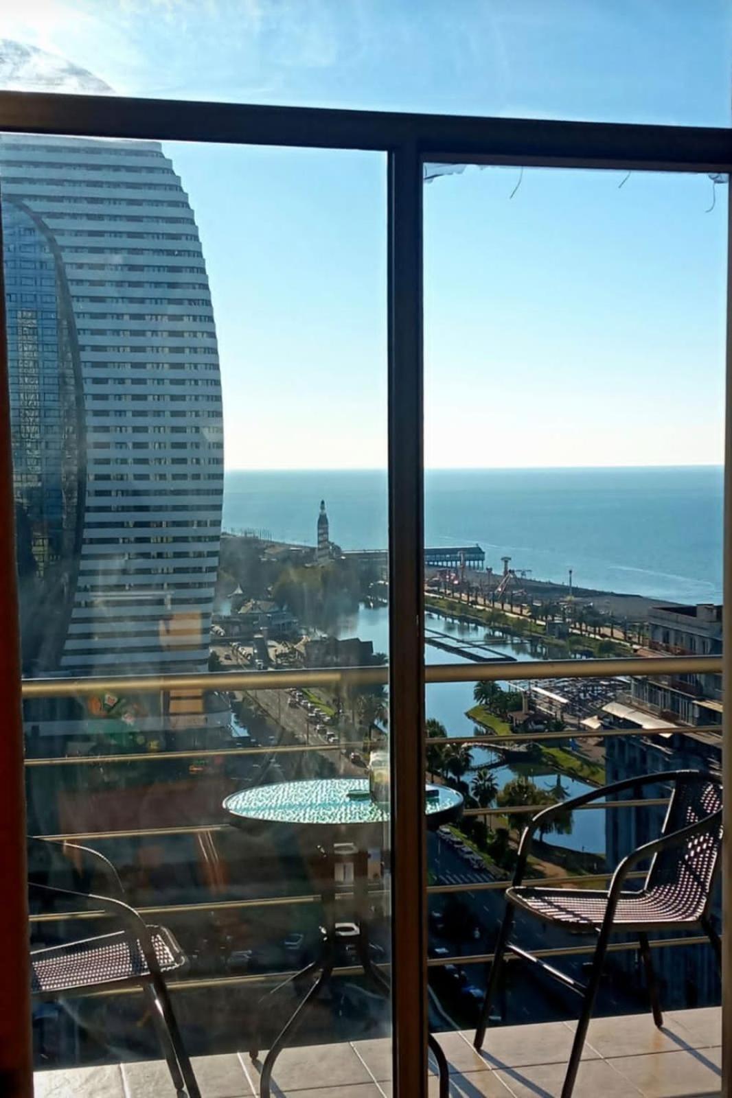 Gio Apartment Батуми Екстериор снимка