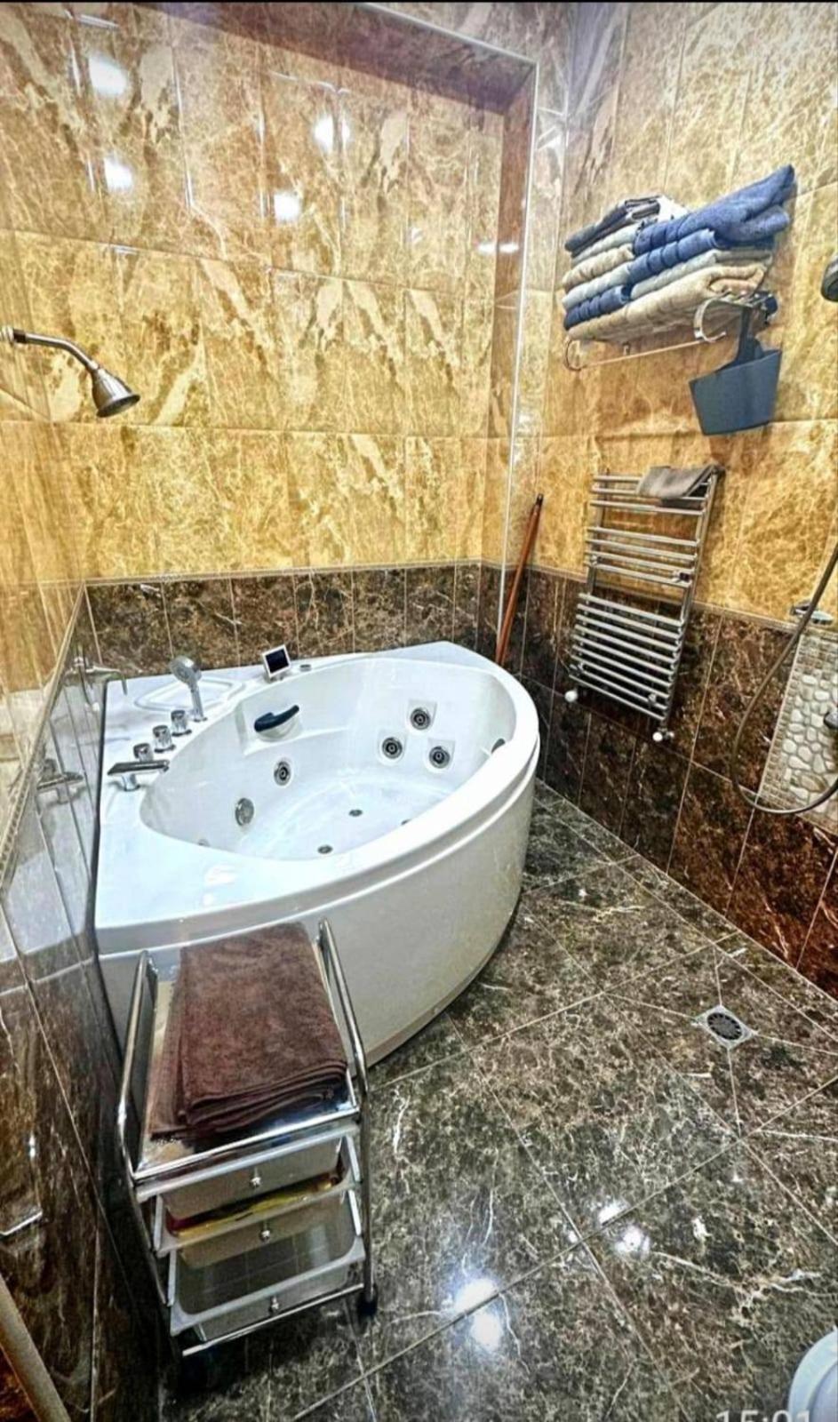 Gio Apartment Батуми Екстериор снимка