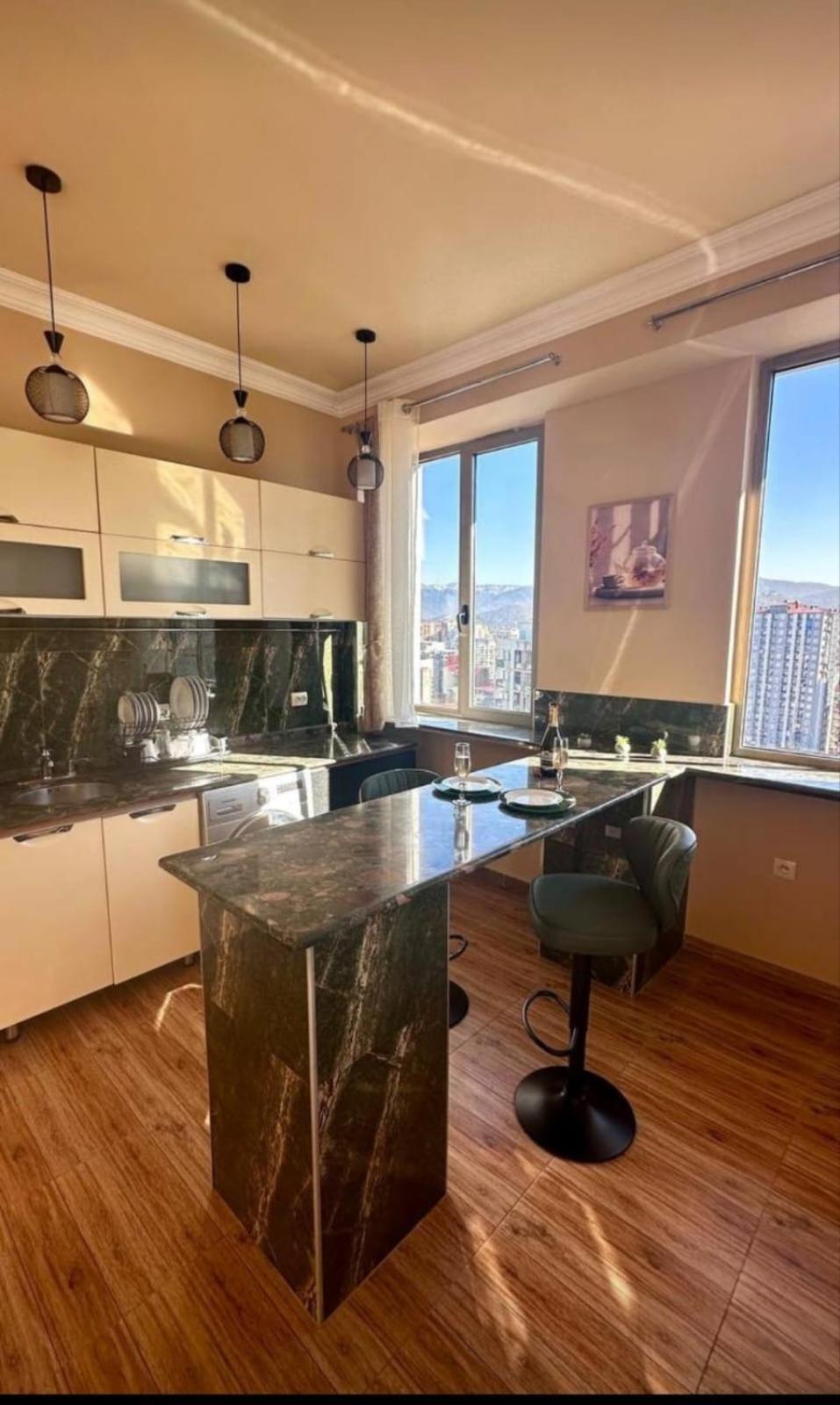 Gio Apartment Батуми Екстериор снимка
