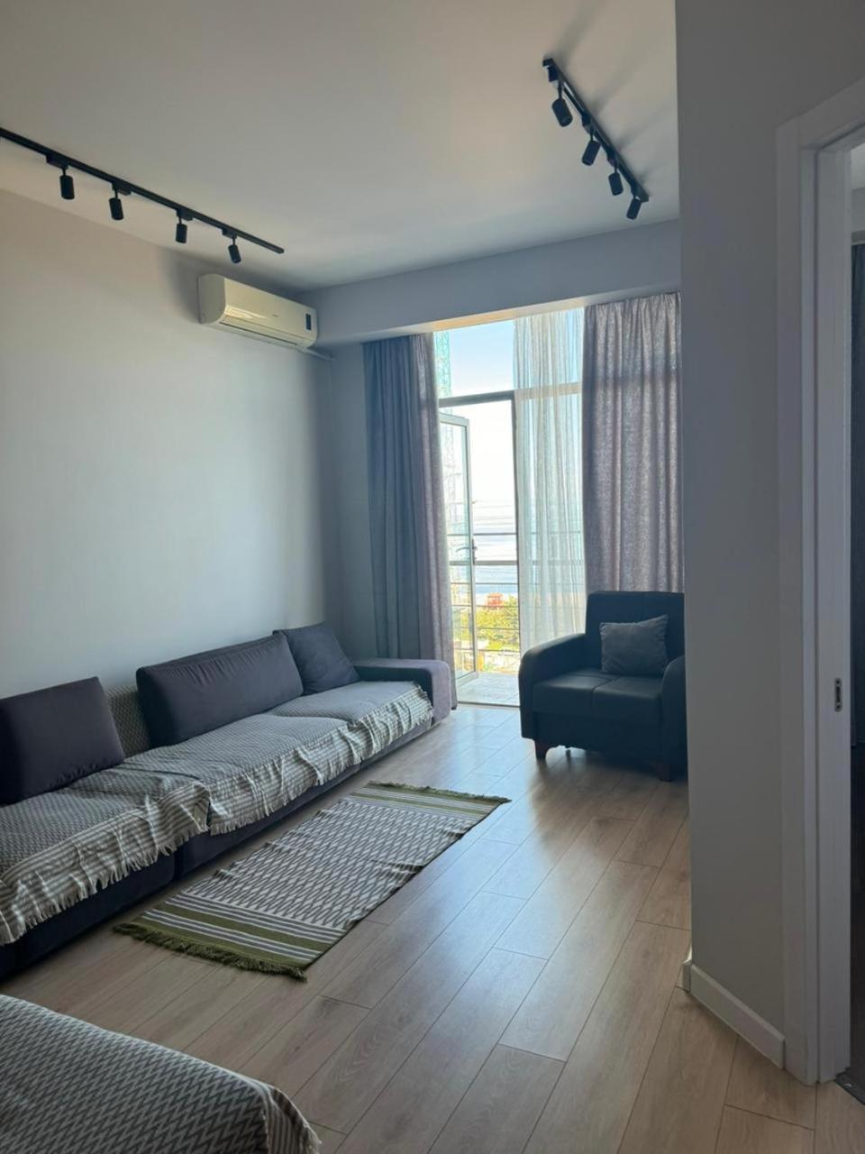 Gio Apartment Батуми Екстериор снимка